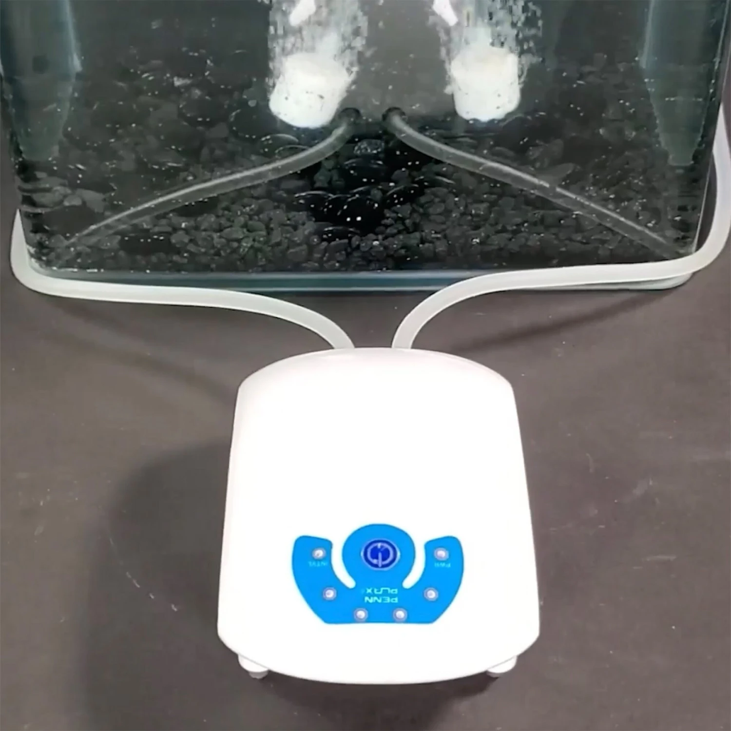 Penn-Plax Rechargeable Battery 2 Outlet Aquarium Air Pump 6 Penn-Plax Rechargeable Battery 2 Outlet Aquarium Air Pump - Image 4